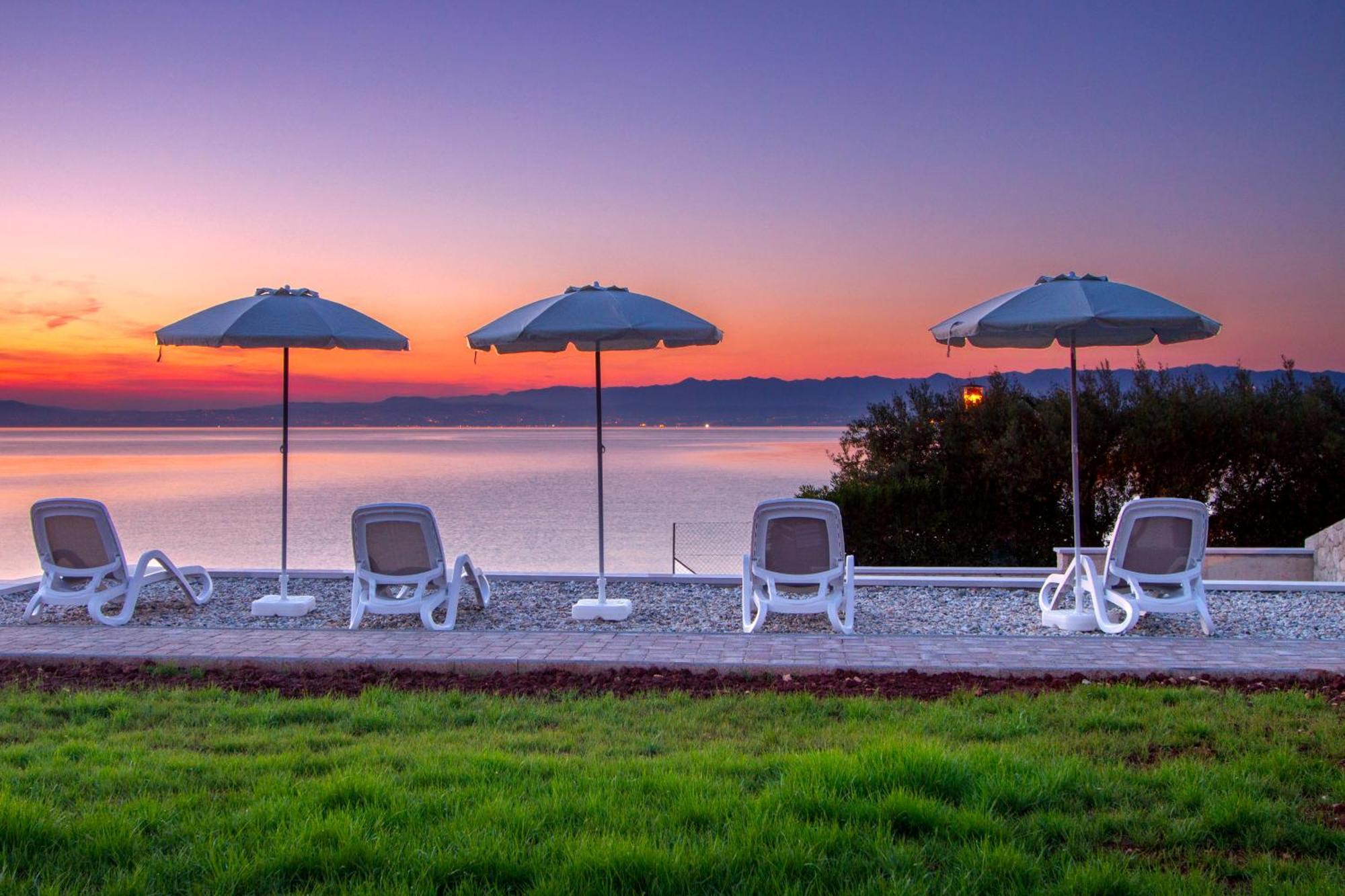 Luxury Apartments Villa Matea Malinska Buitenkant foto