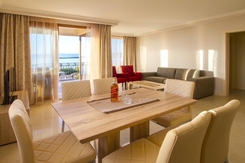 Luxury Apartments Villa Matea Malinska Kamer foto
