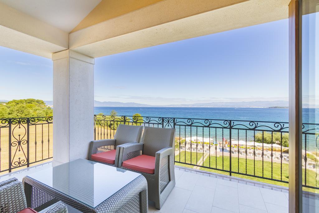 Luxury Apartments Villa Matea Malinska Buitenkant foto