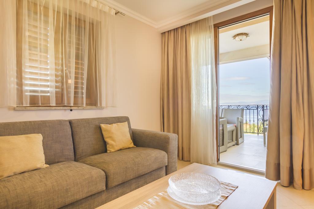 Luxury Apartments Villa Matea Malinska Buitenkant foto