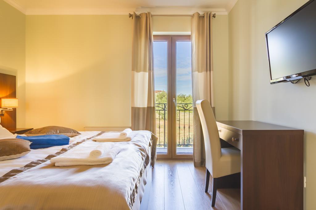 Luxury Apartments Villa Matea Malinska Buitenkant foto