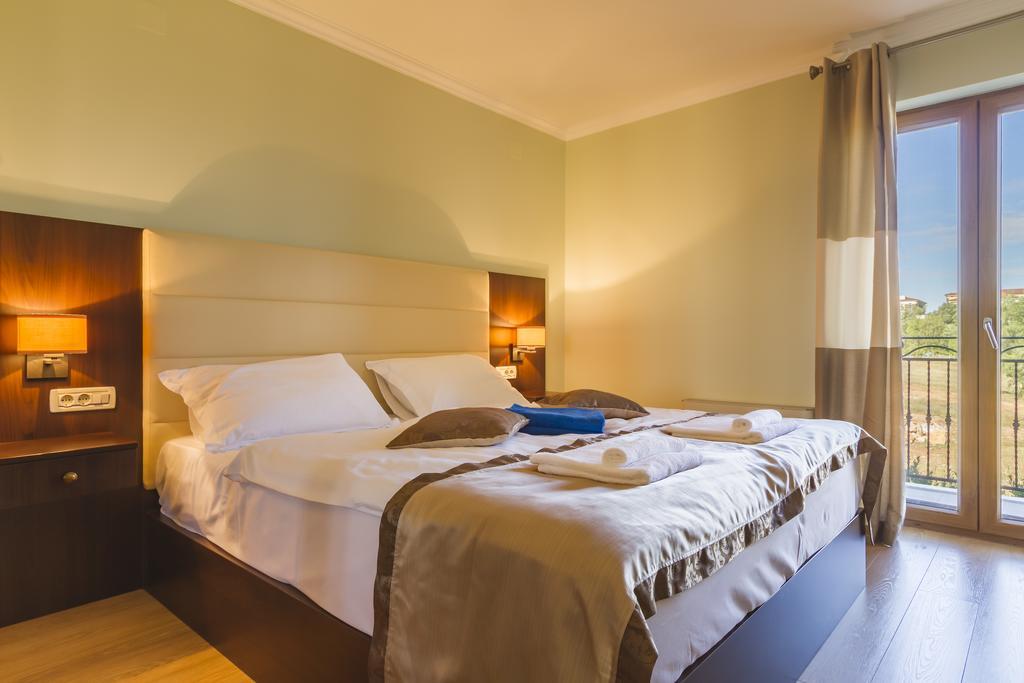 Luxury Apartments Villa Matea Malinska Buitenkant foto