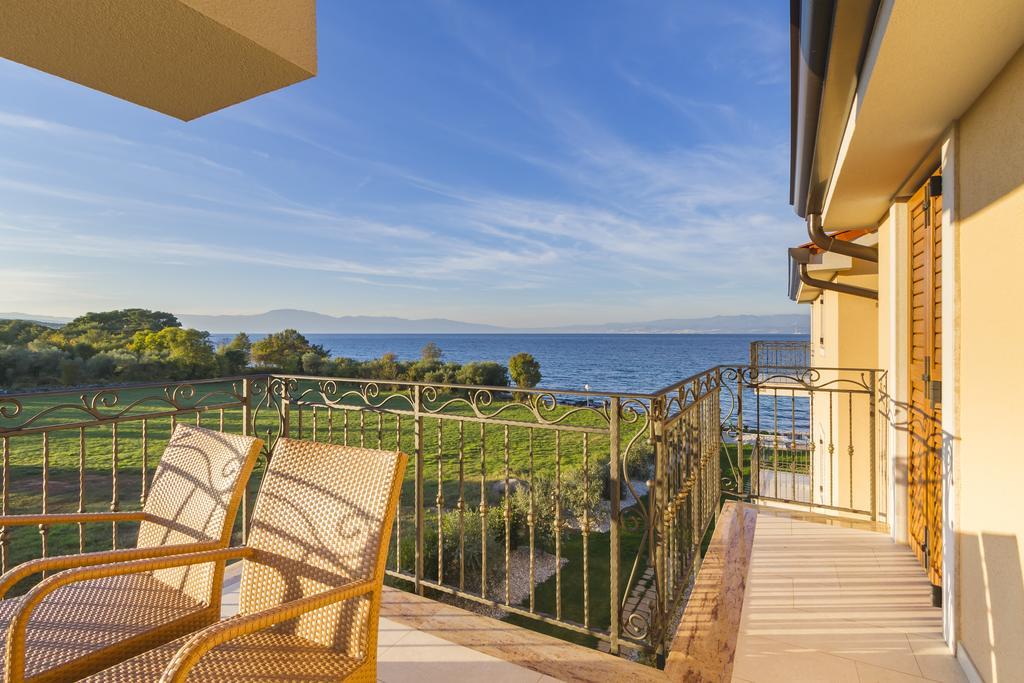 Luxury Apartments Villa Matea Malinska Buitenkant foto