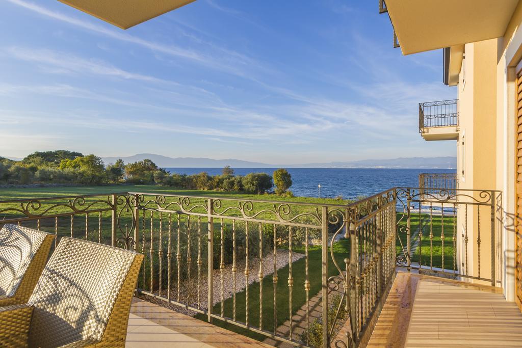 Luxury Apartments Villa Matea Malinska Buitenkant foto