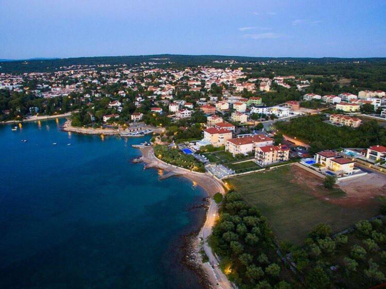 Luxury Apartments Villa Matea Malinska Buitenkant foto