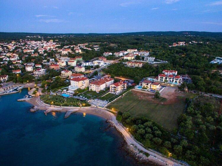 Luxury Apartments Villa Matea Malinska Buitenkant foto